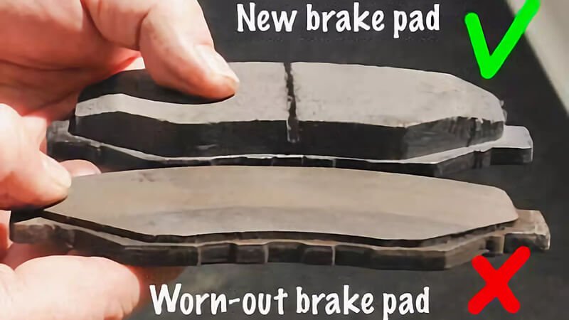 Comparison of new and worn brake pads, clear difference in thickness