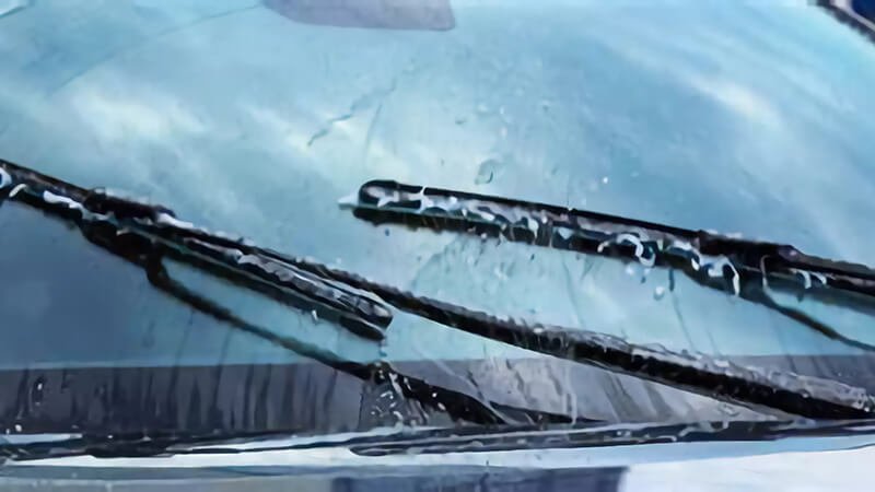 Wiper blade, replacement guide