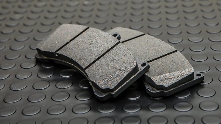 How to Replace Front Brake Pads on a Honda Civic | Runex