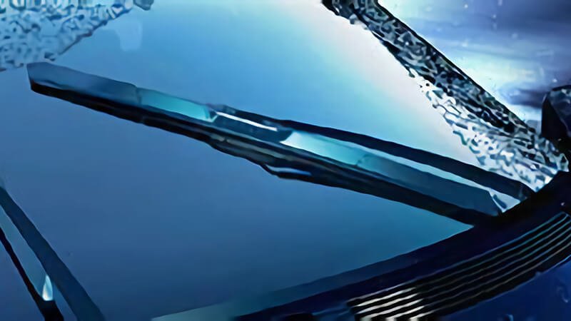 High-performance wiper blade sweeping rain